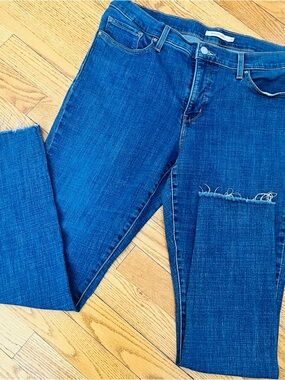 Levi's 311 Women’s 32x28 High Rise Skinny Jeans Blue Denim Stretch Frayed Hem